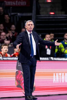 easyCredit Basketball Bundesliga, FC Bayern München - Fitness First Würzburg Baskets; 25.01.2026 Svetislav Pesic (Headcoach FC Bayern München) gestikuliert easyCredit Basketball Bundesliga, FC Bayern München - Fitness First Würzburg Baskets; München, BMW Park am 25.01.2026 Copyright: xBEAUTIFULxSPORTS Wunderlx
