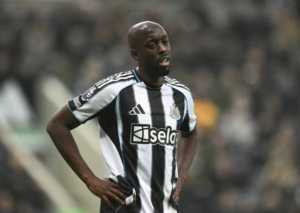 Yoane Wisse of Newcastle United Newcastle United v Aston Villa, Premier League, Football, St James Park, Newcastle, UK - 25 Jan 2026Newcastle St James Park United Kingdom EDITORIAL USE ONLY No use with unauthorised audio, video, data, fixture lists, club league logos or live services. Online in-match use limited to 120 images, no video emulation. No use in betting, games or single club league player publications. Copyright: xRichardxLee Shutterstockx 16426080aq