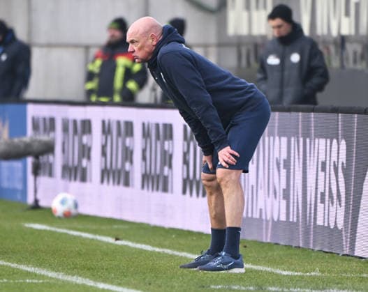 Fussball - 2.Bundesliga - Saison 2025 26 25.01.2025 Ursapharm-Arena SV Elversberg (elv) - VfL Bochum (bo) 1:1 Trainer Uwe ROESLER (VfL Bochum) Fussball - 2. Bundesliga - SV Elversberg