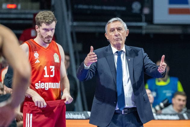 Chefcoach Svetislav Persic (FC Bayern Basketball), FC Bayern Basketball vs. Fitness First Wuerzburg Baskets, BBL, Hauptrunde, 25.01.2026 Muenchen Bayern Deutschland