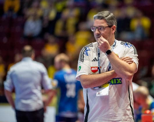 MALMÖ 2026-01-25 Hungarian coach UroÅ¡ Zorman during the 2026 EHF European Men s Handball Championship (the EHF Euro 2026) main round match between Slovenia and Hungary at Malmö Arena, in Malmö, Sweden, on January 25, 2026. MALMÖ SWEDEN x50090x
