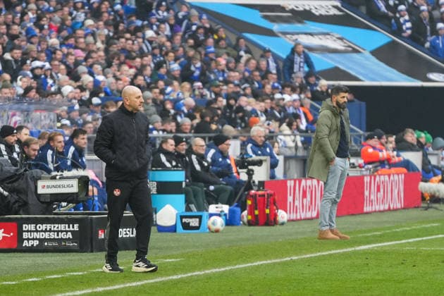 Deutschland: Fussball 2. Bundesliga, Saison 2025 26, 19. Spieltag - FC Schalke 04 vs 1. FC Kaiserslautern, 25.01.2026, Veltins Arena (Gelsenkirchen, Nordrhein-Westfalen) Torsten Lieberknecht (1. FC Kaiserslautern Trainer) Miron MusliÄ‡, Miron Muslic (FC Schalke 04 Trainer)