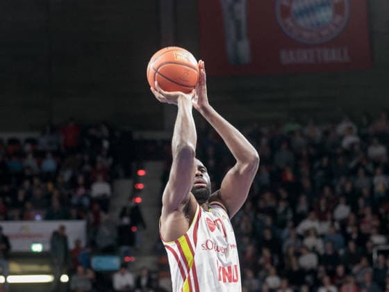 Deutschland: Basketball, Basketball-Bundesliga (BBL) 2025 26, 17. Spieltag - FC Bayern Basketball vs Fitness First Wuerzburg Baskets - BMW Park (Muenchen): Eddy Edigin (Fitness First Wuerzburg Baskets, 27) Copyright: xChristopherxRupprechtx