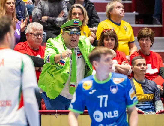 MALMÖ 2026-01-25 Slovenian fan during the 2026 EHF European Men s Handball Championship (the EHF Euro 2026) main round match between Slovenia and Hungary at Malmö Arena, in Malmö, Sweden, on January 25, 2026. MALMÖ SWEDEN x50090x *** MALMÖ 2026 01 25 Slovenian fan during the 2026 EHF European Men s Handball Championship the EHF Euro 2026 main round match between Slovenia and Hungary at Malmö Arena, in Malmö, Sweden, on January 25, 2026 MALMÖ SWEDEN x50090x  Copyright: xJohanxNilssonx xTTx EHF EURO 2026 SLOVENIA-HUNGARY