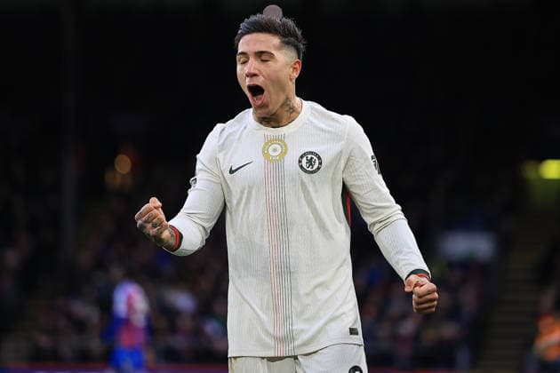 Crystal Palace v Chelsea, Premier League GOAL CELEBRATION Chelsea Midfielder Enzo Fernandez (8) makes it 0-3 during the Premier League match between Crystal Palace and Chelsea at Selhurst Park, London, UK on 25 January 2026. Editorial use only DataCo restrictions apply See www.football-dataco.com , Copyright: xChrisxFoxwellx PSI-23638-0069