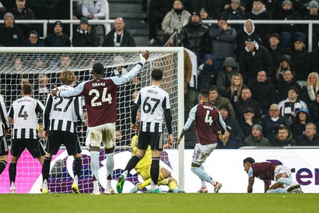 Newcastle United v Aston Villa, Premier League Ollie Watkins of Aston Villa scores his sides second goal of the match 0-2 during the Premier League match between Newcastle United and Aston Villa at St. James s Park, Newcastle, UK on 25 January 2026. Newcastle St. James s Park Tyne and Wear UK Editorial use only DataCo restrictions apply See www.football-dataco.com , Copyright: xCraigxCowanx PSI-23611-0087