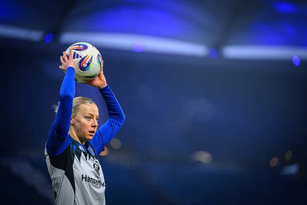 Fußball I Frauen I Saison 2025-2026 I Bundesliga I 15. Spieltag I Hamburger SV - SGS Essen I 25.01.2026 Sophie Hillebrand (22, Hamburger SV) Hamburg Volksparkstadion Hamburg Deutschland Copyright: xLobecax xHenningxRohlfsx