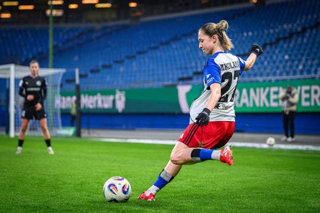 Fußball I Frauen I Saison 2025-2026 I Bundesliga I 15. Spieltag I Hamburger SV - SGS Essen I 25.01.2026 Maria Mikolajova (27, Hamburger SV) Hamburg Volksparkstadion Hamburg Deutschland Copyright: xLobecax xHenningxRohlfsx