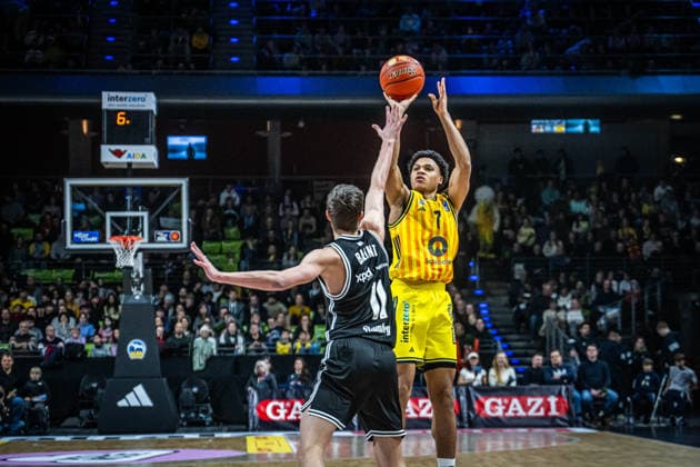 Basketball Berlin 25.01.2026 Saison 2025 2026 EasyCredit BBL 1. Bundesliga Männer, Herren Alba Berlin - BMA365 Bamberg Baskets Jack Kayil (Alba Berlin, No.07) Richard Balint (Bamberg, No.11)