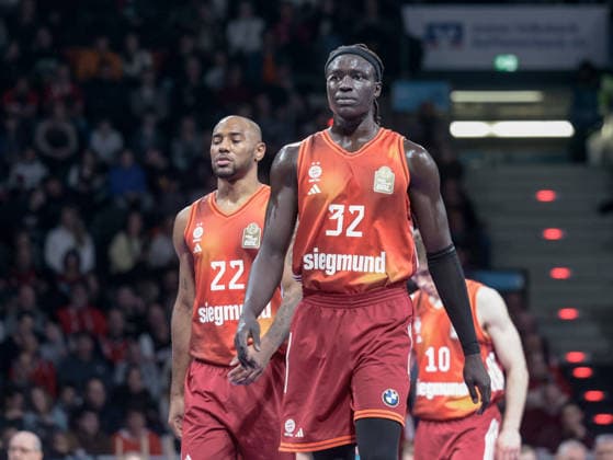 Deutschland: Basketball, Basketball-Bundesliga (BBL) 2025 26, 17. Spieltag - FC Bayern Basketball vs Fitness First Wuerzburg Baskets - BMW Park (Muenchen): Wenyen Gabriel (FC Bayern Muenchen, 32) Isiaha Mike (FC Bayern Muenchen, 22) Copyright: xChristopherxRupprechtx