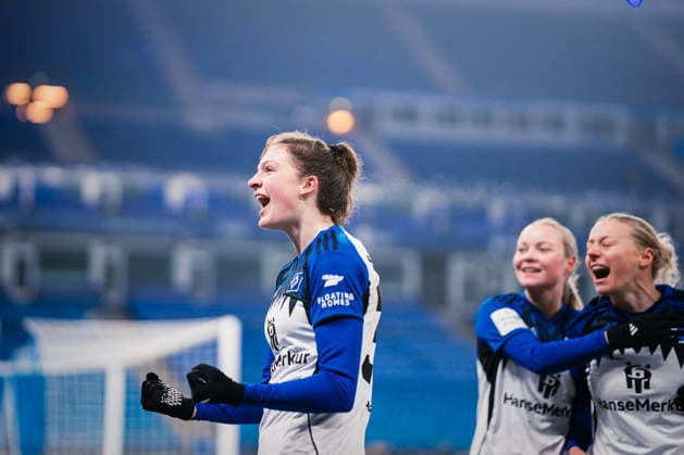 Google Pixel Frauen-Bundesliga: Hamburger SV vs. SGS Essen, 25.01.2026 JUBEL, TOR zum 2:1 durch Sophie Hillebrand (Hamburger SV, 22); Fußball, Google Pixel Frauen-Bundesliga, 15. Spieltag: Hamburger SV vs. SGS Essen am 25.01.2026 im Volksparkstadion, Hamburg DFB REGULATIONS PROHIBIT ANY USE OF PHOTOGRAPHS AS IMAGE SEQUENCES AND OR QUASI-VIDEO. Copyright: xBEAUTIFULxSPORTS Tonhäuserx