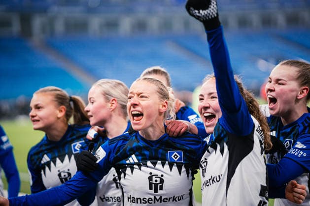 Google Pixel Frauen-Bundesliga: Hamburger SV vs. SGS Essen, 25.01.2026 JUBEL, TOR zum 2:1 durch Sophie Hillebrand (Hamburger SV, 22); Fußball, Google Pixel Frauen-Bundesliga, 15. Spieltag: Hamburger SV vs. SGS Essen am 25.01.2026 im Volksparkstadion, Hamburg DFB REGULATIONS PROHIBIT ANY USE OF PHOTOGRAPHS AS IMAGE SEQUENCES AND OR QUASI-VIDEO. Copyright: xBEAUTIFULxSPORTS Tonhäuserx
