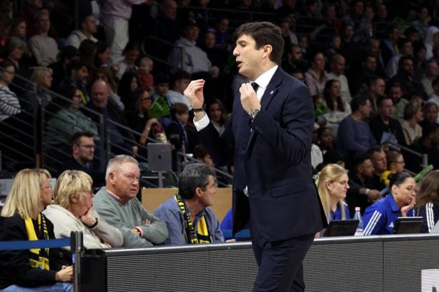 DEU, easyCredit BBL, ALBA vs. BMA365 Bamberg Baskets, 25.01.2026, Max-Schmeling-Halle, Berlin, DEU, easyCredit BBL, ALBA vs. BMA365 Bamberg Baskets, im Bild CHEFTRAINER Pedro Calles (ALBA Berlin)