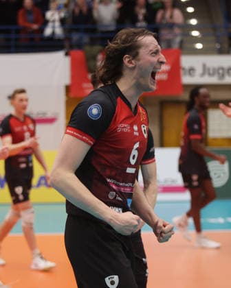 Ludwigsburg , 1. Bundesliga Volleyball Barock Volleys MTV Ludwigsburg vs. WWK Volleys Herrsching , Ben-Simon Bonin ( Barockvolleys )