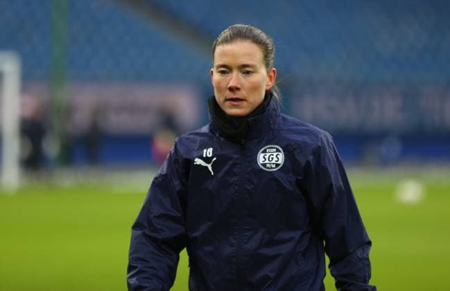 25.01.2026, xcex, GER, Hamburg, Volksparkstadion, Frauenfussball, 1. Bundesliga, DIE LIGA, Google Pixel Frauen-Bundesliga, Saison 2025 2026, Spieltag 15, HSV, SGS, Hamburger SV Frauen - SGS Essen, Lena Ostermeier (SGS) DFL regulations prohibit any use of photographs as image sequences and or quasi-video