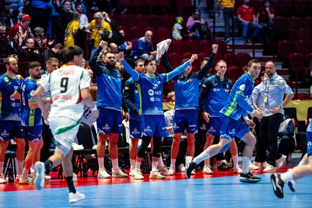 Slovenia v Hungary, EHF EURO 2026, Malmo, Sweden Malmo, Sweden. 25th of January, 2026. Players of Slovenia on the bench seen celebrating during the mens EHF Euro 2026 match between Slovenia and Hungary at Malmo Arena in Malmo. Sweden, Malmo  Copyright: xGonzalesxPhoto TobiasxJorgensenx