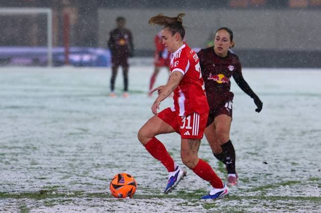 Georgia Stanway 31 (FC Bayern Muenchen Frauen) in Aktion, FC Bayern Muenchen Frauen vs. RB Leipzig Frauen, Fussball, Frauen, Google Pixel Bundesliga, Saison 2025 2026, 15. Spieltag, 25.01.2026 DFB regulations prohibit any use of photographs as image sequences and or quasi-video Muenchen Bayern Deutschland
