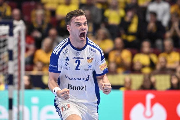 MALMÖ, SVERIGE 20260125 Islands Odinn Rikhardsson jublar under matchen i mellanrundan i handbolls-EM mellan Island och Sverige i Malmö Arena, Malmö, Sverige, 25 januari, 2026. MALMÖ SVERIGE x50090x