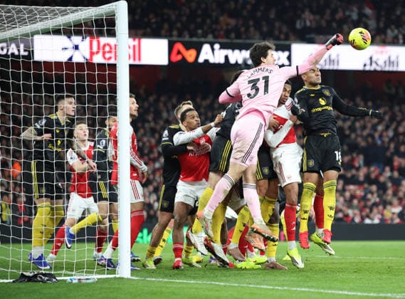 Premier League football, Arsenal v Manchester United, ManU Premier League football, The Emirates Stadium, London, UK. 25.01.2026 Arsenal v Manchester United. Pic shows Goal mouth action. Lammens action Photographs by Marc Aspland for The Times & Sunday Times  Copyright: xMarcxAsplandxforxThexTimesx&xSunx NINTCHDBPICT001054129680