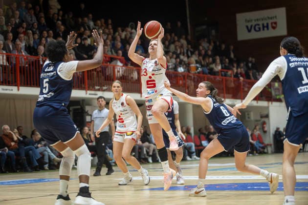 Nr. 23 Lina Loceniece - GiroLive Panthers Osnabrück 59:55 SYNTAINICS MBC - 1. DBBL 16. Spieltag 1DBBL Panthers gegen SYNTAINICS