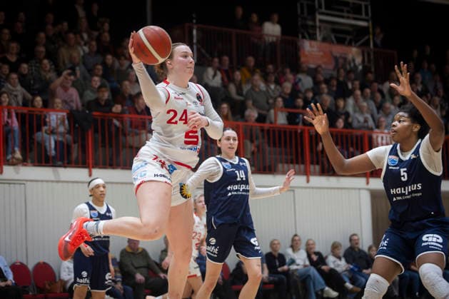 Nr. 24 Lina Sontag - GiroLive Panthers Osnabrück 59:55 SYNTAINICS MBC - 1. DBBL 16. Spieltag 1DBBL Panthers gegen SYNTAINICS