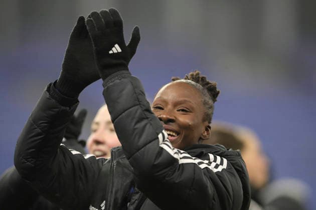 Foto : Jubel nach dem Schlußpfiff bei den Spielern vom HSV , hier feiert Neuzugang Magou DOUCOURE (HSV) Fussball Pixel Bundesliga der Frauen am So. 25.01.2026 15. Spieltag Hamburger SV - SGS Essen