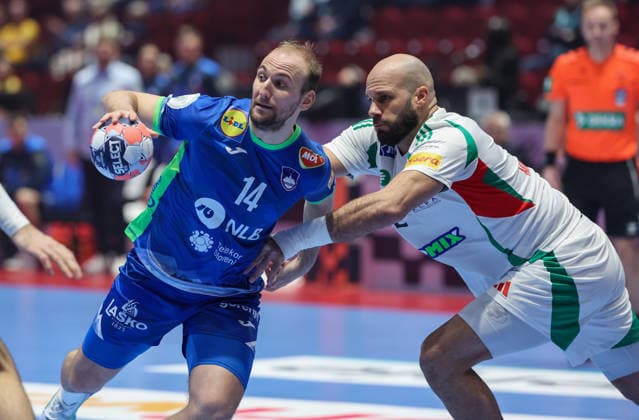 Slovenia v Hungary - MenÂ s EHF EURO 2026 MALMO, SWEDEN - JANUARY 25: Domen Tajnik of Slovenia and Adrian Sipos of Hungary in ation during the Men s EHF Euro 2026 match between Slovenia and Hungary at Malmo Arena on January 25, 2026 in Malmo, Sweden.  SanjinxStrukic PIXSELL