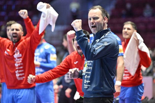 MALMÖ, SWEDEN 20260125 Croatia s coach Dagur Sigurdsson in action during the 2026 EHF European Men s Handball Championship (the EHF Euro 2026) intermediate round match between Switzerland and Croatia at the Malmö Arena, in Malmö, Sweden, on January 25, 2026. MALMÖ SWEDEN x50090x