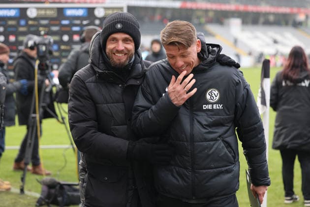 25.01.2026, Fussball, Herren, 2. Bundesliga, Saison 2025 2026, SV 07 Elversberg - VfL Bochum 1848, Sportdirektor Nils-Ole Book (SV 07 Elversberg), Co-Trainer Mike Frantz (SV 07 Elversberg) Elversberg Ursapharm-Arena an der Kaiserlinde Saarland Deutschland (DEU)