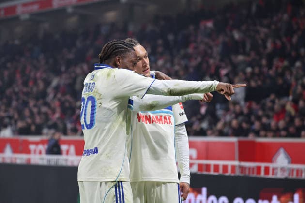FOOTBALL : LOSC Lille vs RC Strasbourg - Ligue 1 J17 - 25 01 2026 Joie des joueurs de Strasbourg apres le but de Martial GODO (RC Strasbourg) lors du match LOSC Lille vs RC Strasbourg, Ligue 1 J19, Decathlon Arena stade Pierre Mauroy, le 25 janvier 2026 - photo Laurent Sanson PsnewZ  Copyright: xLaurentxSANSONx xPsnewZx
