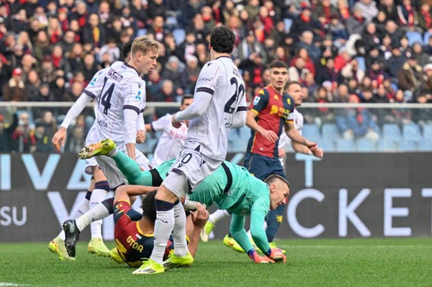 Torbjorn Heggem (Bologna FC 1909) . Sebastian Otoa (Genoa CFC) - Charalampos Lykogiannis (Bologna FC 1909) - Lukasz Skorupski (Bologna FC 1909) during Genoa CFC vs Bologna FC, Italian soccer Serie A match in Genoa, Italy, January 25 2026  Copyright: xDaniloxVigo IPAxSportx xipa-agency.netx xx IPA_70567070 IPA_Agency_IPA70567070
