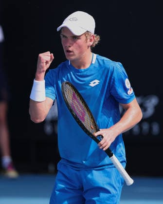 Oliver Majdandzic (GER) macht die Faust und jubelt,Jubel, Freude,Emotion, Jungen Einzel, Boys Singles Australian Open 2026, Melbourne Park, Melbourne, Victoria, Australia. Copyright: xJuergenxHasenkopfx