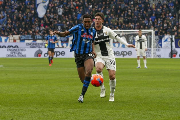 CALCIO - Serie A - Atalanta BC vs Parma Calcio Honest Ahanor of Atalanta BC competes for the ball with Alessandro Circati of Parma AC during Atalanta BC vs Parma Calcio, 22Â° Serie A Enilive 2025-26 game at New Balance arena in Bergamo (BG), Italy, on January 25, 2026. Bergamo Italy  Copyright: xIPAxSport ABACAx