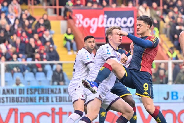 CALCIO - Serie A - Genoa CFC vs Bologna FC Torbjorn Heggem (Bologna FC 1909) - Vitor Machado Ferreira-Vitinha (Genoa CFC) during Genoa CFC vs Bologna FC, Italian soccer Serie A match in Genoa, Italy, January 25 2026 Genoa Italy  Copyright: xIPAxSport ABACAx