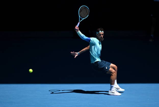TENNIS AUSTRALIAN OPEN, Lorenzo Musetti of Italy in action during the Men™s 4th round match againstTaylor Fritz of USA on day 9 of the 2026 Australian Open tennis tournament at Melbourne Park in Melbourne, Monday, January 26, 2026. ( NO ARCHIVING MELBOURNE VICTORIA AUSTRALIA  Copyright: xJAMESxROSSx 20260126161425294748
