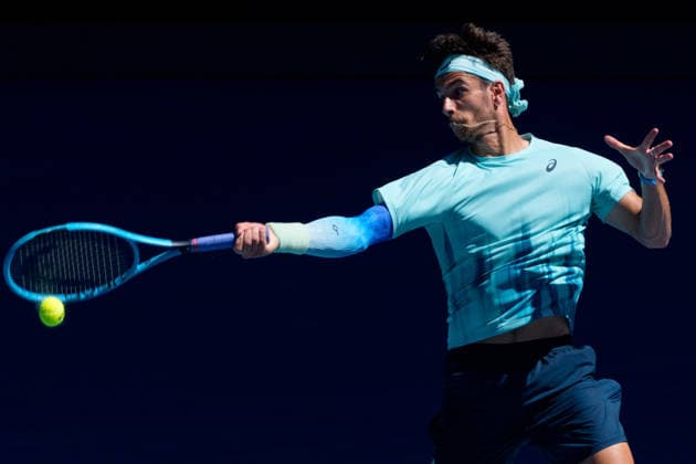 January 26, 2026: 5th seed LORENZO MUSETTI of Italy in action against 9th seed TAYLOR FRITZ of the USA on Rod Laver Arena in a Men s Singles 4th round match on day 9 of the 2026 Australian Open in Melbourne, Australia. LORENZO MUSETTI won 62 75 64. Cal Media Melbourne Australia - ZUMAc04_ 20260126_faf_c04_029 Copyright: xSydneyxLowx