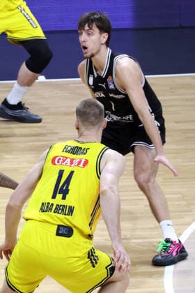 DEU, easyCredit BBL, ALBA vs. BMA365 Bamberg Baskets, 25.01.2026, Max-Schmeling-Halle, Berlin, DEU, easyCredit BBL, ALBA vs. BMA365 Bamberg Baskets, im Bild Zachary Ensminger (Bamberg 1)