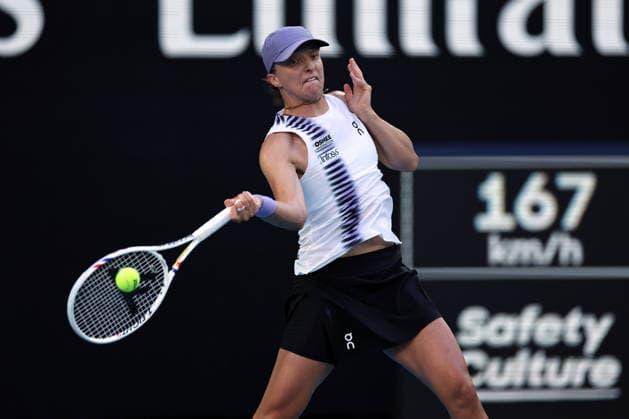 Iga Swiatek during her fourth round match Australian Open tennis tournament, Day Nine, Melbourne Park, Australia - 26 Jan 2026Melbourne Melbourne Park Victoria (VIC) Australia  Copyright: xEllaxLing Shutterstockx 16403642bz