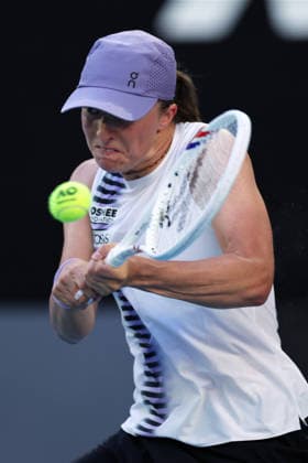 Iga Swiatek during her fourth round match Australian Open tennis tournament, Day Nine, Melbourne Park, Australia - 26 Jan 2026Melbourne Melbourne Park Victoria (VIC) Australia  Copyright: xEllaxLing Shutterstockx 16403642ch