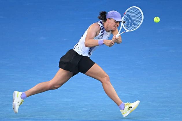 TENNIS AUSTRALIAN OPEN, Iga Swiatek of Poland in action during the Women™s 4th round match against Maddison Inglis of Australia on day 9 of the 2026 Australian Open tennis tournament at Melbourne Park in Melbourne, Monday, January 26, 2026. ( NO ARCHIVING MELBOURNE VICTORIA AUSTRALIA  Copyright: xJAMESxROSSx 20260126160835312988