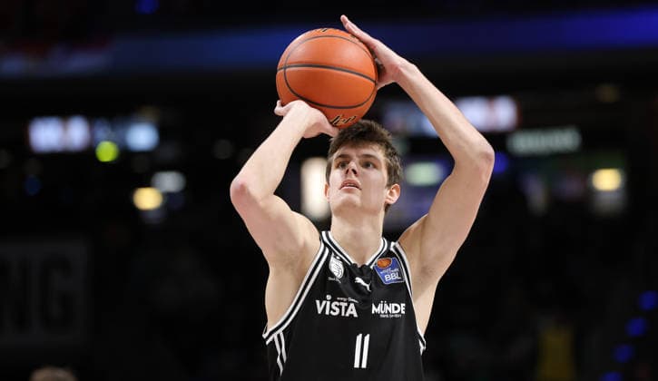 Richard Balint am Ball beim Freiwurf Aktion Oberkörper Basketball BBL Bundesliga Herren 17. Spieltag Saison 2025 2026 25.01.2026 ALBA Berlin vs BMA365 Bamberg Baskets