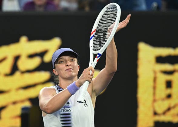 TENNIS AUSTRALIAN OPEN, Iga Swiatek of Poland celebrates winning the Women™s 4th round match against Maddison Inglis of Australia on day 9 of the 2026 Australian Open tennis tournament at Melbourne Park in Melbourne, Monday, January 26, 2026. ( NO ARCHIVING MELBOURNE VICTORIA AUSTRALIA  Copyright: xJAMESxROSSx 20260126129310369719