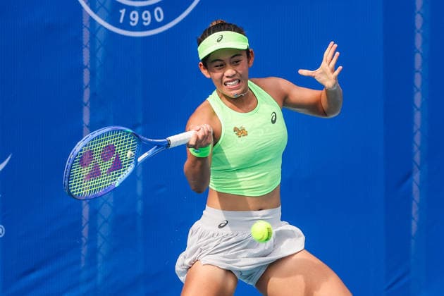 (260126) -- MANILA, Jan. 26, 2026 -- Lanlana Tararudee hits a return during the women s singles round of 32 match between Lanlana Tararudee of Thailand and Simona Waltert of Switzerland at the WTA, Tennis Damen Philippine Women s Open in Manila, the Philippines, Jan. 26, 2026. ) (SP)THE PHILIPPINES-MANILA-TENNIS-WTA PHILIPPINE WOMEN S OPEN-SINGLES RouellexUmali 
