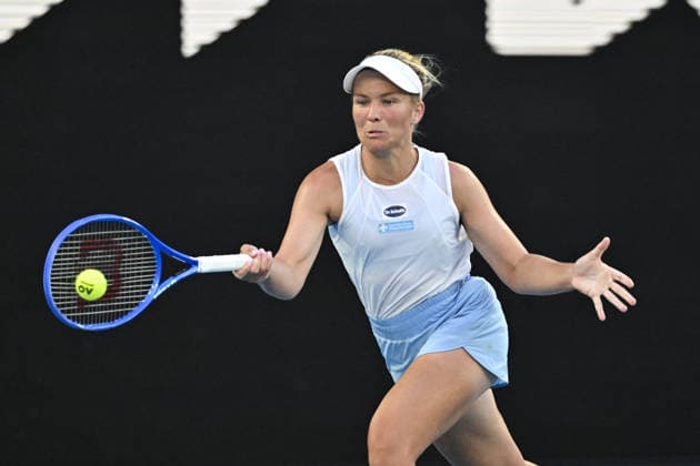 Australian Open 2026 MELBOURNE, AUSTRALIA - JANUARY 26: Maddison Inglis (AUS) in action against Iga Swiatek (POL) (not seen) during round 4 at the Australian Open grand slam tennis tournament at Melbourne Park in Melbourne, Australia on January 26, 2026 Mark Avellino Anadolu Melbourne Australia. Editorial use only. Please get in touch for any other usage.  Copyright: x2026xAnadoluxMarkxAvellinox