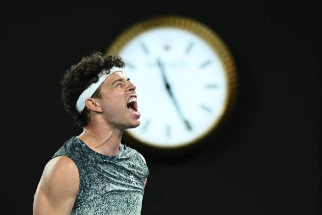 TENNIS AUSTRALIAN OPEN, Ben Shelton of USA reacts after winning the Men™s 4th round match against Casper Ruud of Norway on day 9 of the 2026 Australian Open tennis tournament at Melbourne Park in Melbourne, Monday, January 26, 2026. ( NO ARCHIVING MELBOURNE VICTORIA AUSTRALIA  Copyright: xJOELxCARRETTx 20260126134162968827