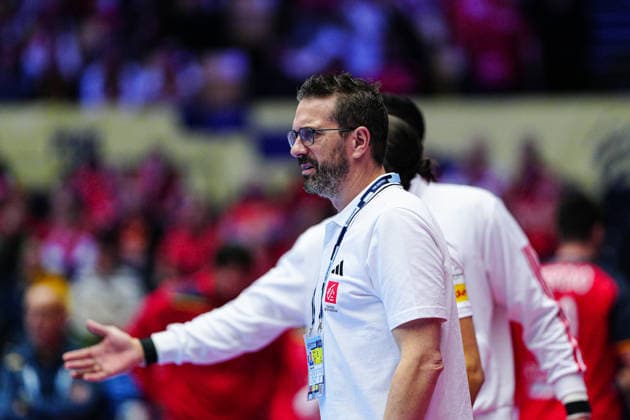Guillaume Gille (Frankreich, Trainer) DEN, Spanien vs. Frankreich, Handball, EHF Europameisterschaft 2026, Hauptrunde, Spieltag 3, 26.01.2026 DEN, Spanien vs. Frankreich, Handball, EHF Europameisterschaft 2026, Hauptrunde, Spieltag 3, 26.01.2026 Herning Copyright: xEibner-Pressefoto MarcelxvonxFehrnx EP_MFN
