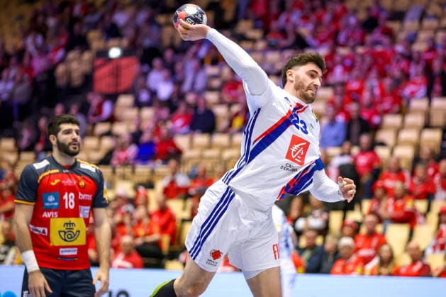 26.01.2026, Handball, Men s EHF EURO 2026, Frankreich - Spanien, Jyske Bank Boxen in Herning, Dänemark, Main Round: Ludovic Fabregas (France 23) Dänemark