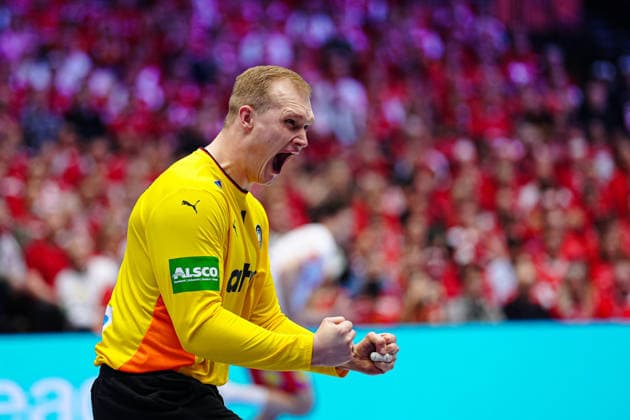 Jubel nach Parade David Spaeth (Deutschland, 01) DEN, Deutschland vs. Daenemark, Handball, EHF Europameisterschaft 2026, Hauptrunde, Spieltag 3, 26.01.2026 DEN, Deutschland vs. Daenemark, Handball, EHF Europameisterschaft 2026, Hauptrunde, Spieltag 3, 26.01.2026 Herning Copyright: xEibner-Pressefoto MarcelxvonxFehrnx EP_MFN