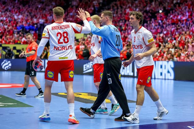 26.01.2026, Handball, Men s EHF EURO 2026, Deutschland - Dänemark, Jyske Bank Boxen in Herning, Dänemark, Main Round: Kevin Moller (Denmark 20) jubelnd Dänemark
