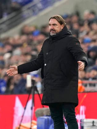 Liverpool, England, 26th January 2026. Daniel Farke manager of Leeds United during the Everton vs Leeds United Premier League match at Hill Dickinson Stadium, Liverpool. Picture credit should read: Andrew Yates Sportimage EDITORIAL USE ONLY. No use with unauthorised audio, video, data, fixture lists, club league logos or live services. Online in-match use limited to 120 images, no video emulation. No use in betting, games or single club league player publications. SPI_029_AY_Everton_Leeds SPI-4481-0028